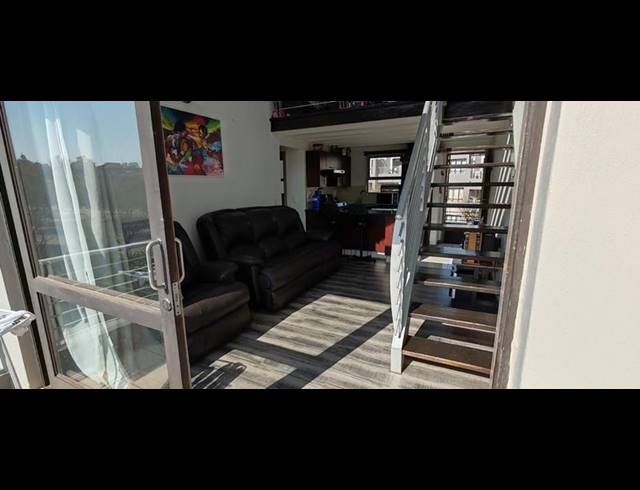 1 BEDROOM APARTMENT FOR SALE IN SUNNINGHILL